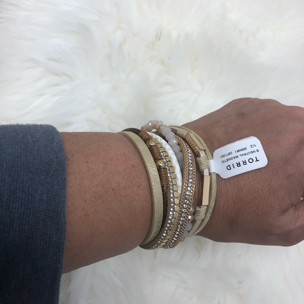 ⭐️ Torrid Magnetic Stacked Bracelet size 1/2